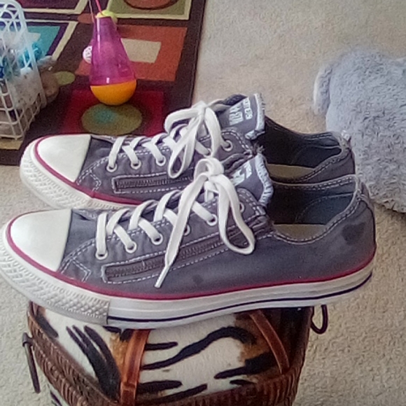 ☺️Converse Sneakers (unisex) like New! - Picture 4 of 6